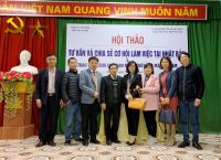 Trao 10 triệu đồng cho NNCĐDC thị xã Phú Thọ